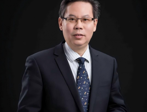 欧阳明——执行董事、、副总裁兼董事会秘书