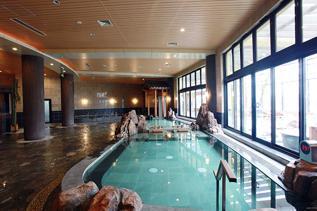 yantai_Hot_Spring_theme_pool001